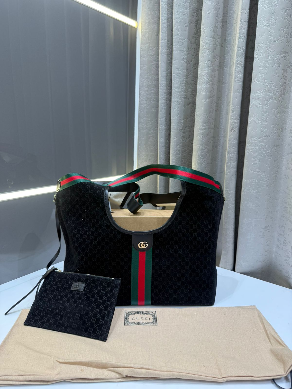 Gucci Giglo Premium Tote Bag With Extra Pouch